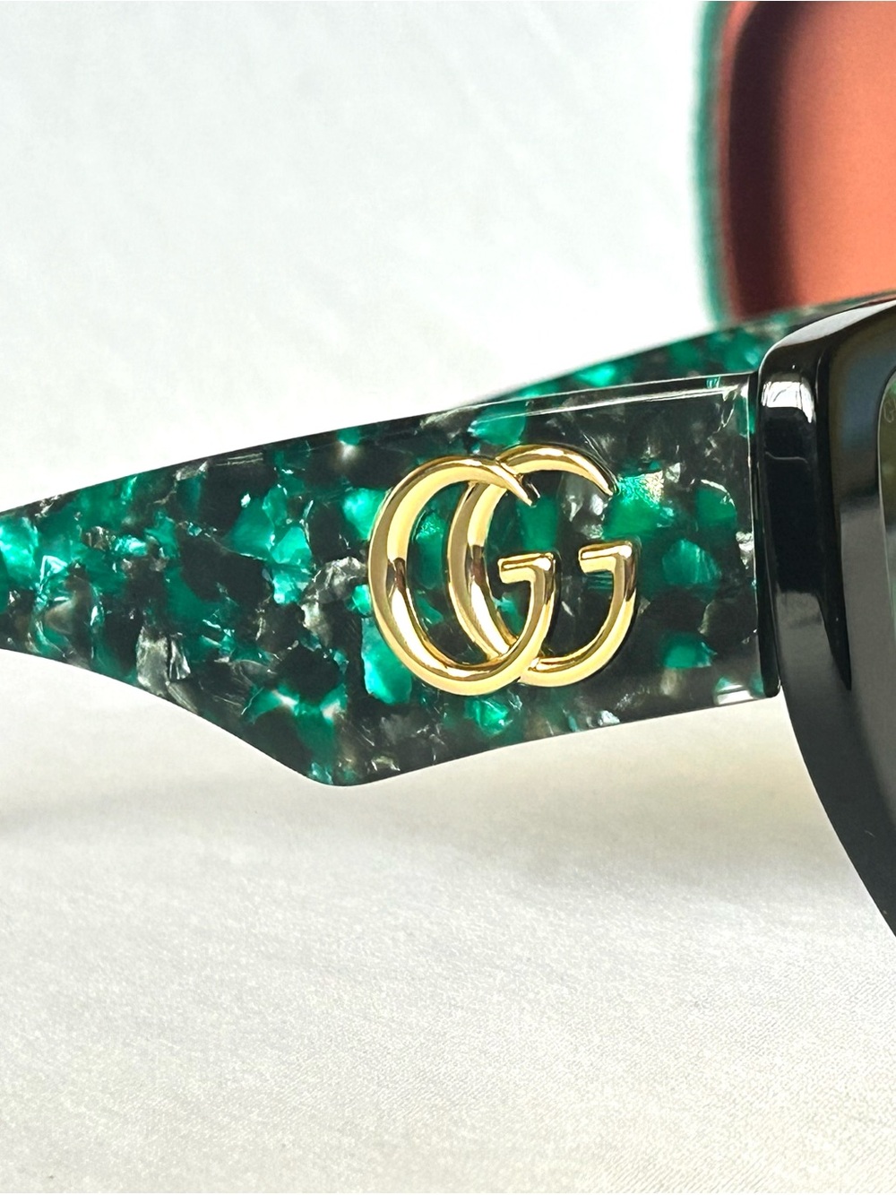 Gucci GG0956S 001 Oversized Black & Green Frame Sunglasses w Green Lenses - Picture 6 of 13